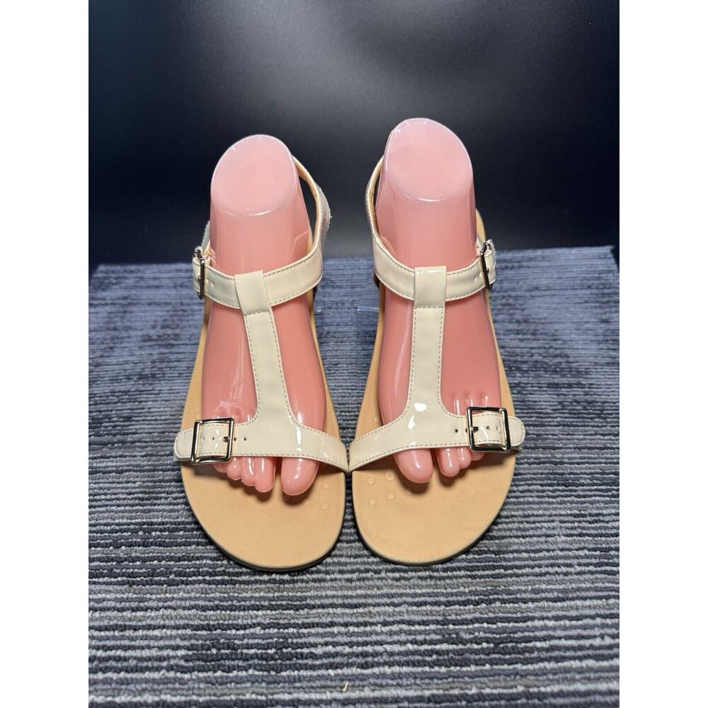 Vionic Cream Buckle Sandals